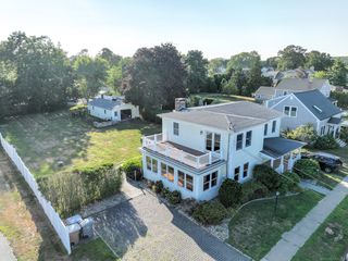 20 Smith Avenue, Niantic, CT 06357