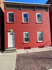 372 4th Street, Troy, NY 12180