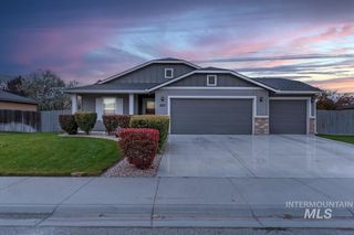 923 S  Wiston Pl, Kuna, ID 83634