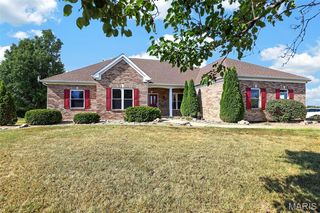 151 Southfield Dr, Moscow Mills, MO 63362