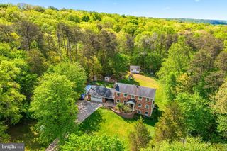 9045 Forestview Dr, Manassas, VA 20112