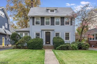 9 Euclid Pl, Montclair, NJ 07042