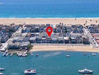 915 W  Bay Ave, Newport Beach, CA 92661