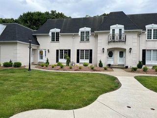 147 Greenview Dr, Indiana, PA 15701