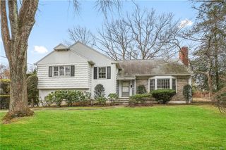 282 Mamaroneck Road, Scarsdale, NY 10583