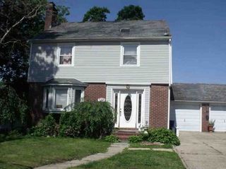 225 Beverly Rd, Hempstead, NY 11550