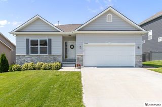 17089 Christensen Rd, Gretna, NE 68028