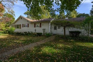 155 Spruce Dr NW, North Canton, OH 44720