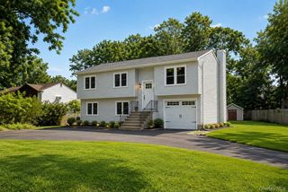 93 Mount Sinai Coram Road, Coram, NY 11727
