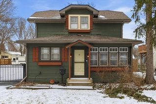 42169 N  6th Ave, Antioch, IL 60002