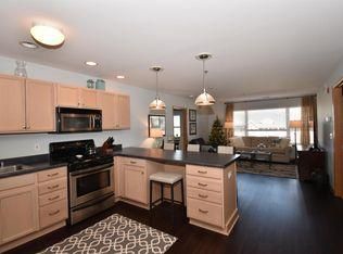 418 56th St #305, Kenosha, WI 53140