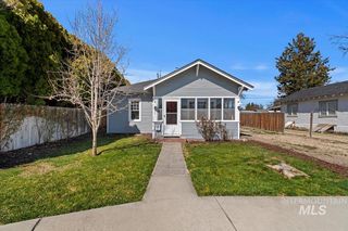 1011 16th Ave S, Nampa, ID 83651