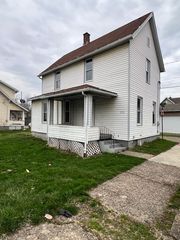 2316 2nd St SW, Canton, OH 44706