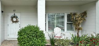 2020 World Parkway Blvd #10, Clearwater, FL 33763