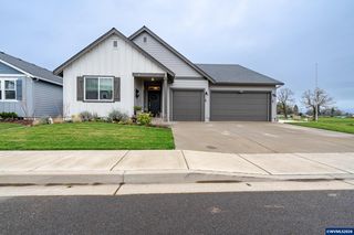 2400 W  15th Ave, Junction City, OR 97448