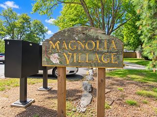 24 Magnolia St #2B, Attleboro, MA 02703