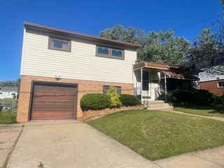 4121 Burton Ave, Erie, PA 16504