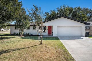 807 Poindexter Ave, Cleburne, TX 76033