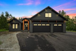 799 W  Montana Dr, Palmer, AK 99645