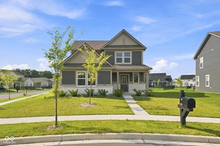 523 Lincoln Cir W, Fortville, IN 46040
