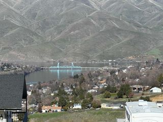 488 Crestline Circle Dr, Lewiston, ID 83501
