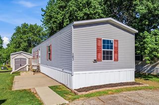5965 Harrisburg Georgesville Rd #102, Grove City, OH 43123