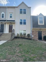 11886 Homestead Pl, Waldorf, MD 20601