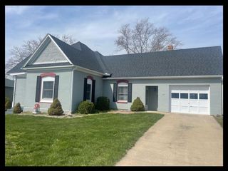 205 McKay St, Macon, MO 63552