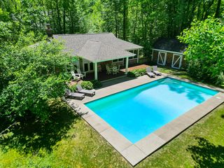 13604 Pine Dr, Harbert, MI 49115