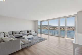 1555 Lakeside Dr #190, Oakland, CA 94612