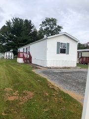 206 Peary Cir, Cresson, PA 16630