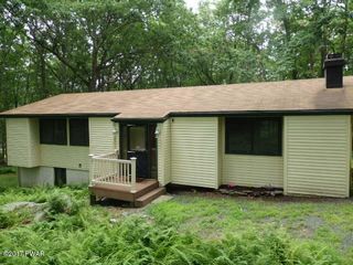 119 Roosevelt Dr, Hawley, PA 18428