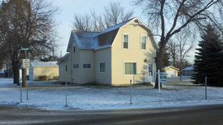 401 Broadway St, Thompson, ND 58278