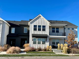 2060 Autumn Moon Dr   #6, Windsor, CO 80550