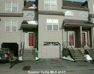34 Taft Pointe #76, Waterbury, CT 06702