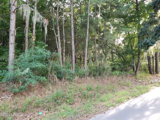 704 Kean Neck Rd, Seabrook, SC 29940