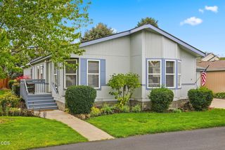1188 NE 27th St #34, Bend, OR 97701