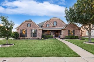 708 Crater Lake Cir, Keller, TX 76248