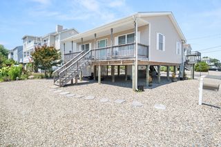 81 Sheridan St, Waretown, NJ 08758