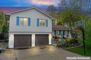 1218 Bunker St, Woodstock, IL 60098