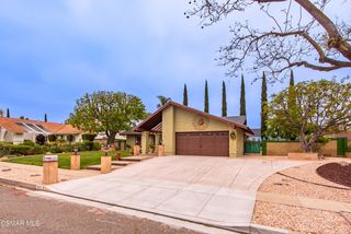 852 Weaver St, Simi Valley, CA 93065