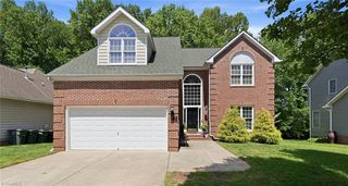 3240 Cheswick Dr, Greensboro, NC 27410