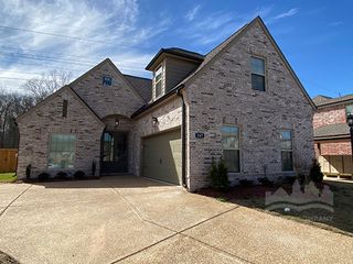 547 Rosalie Woods Dr, Cordova, TN 38018