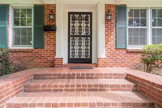 4968 Cole Rd, Memphis, TN 38117