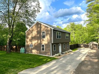 165 Stage Road, Nottingham, NH 03290