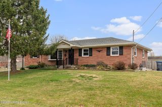 5408 Senator Ln, Louisville, KY 40219