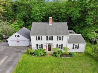14 Puritan Rd, Hingham, MA 02043