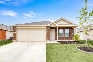408 Falling Star Dr, Haslet, TX 76052