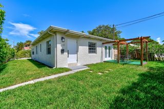 3700 S  Olive Ave, West Palm Beach, FL 33405