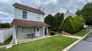 3222 S Front St, Whitehall, PA 18052